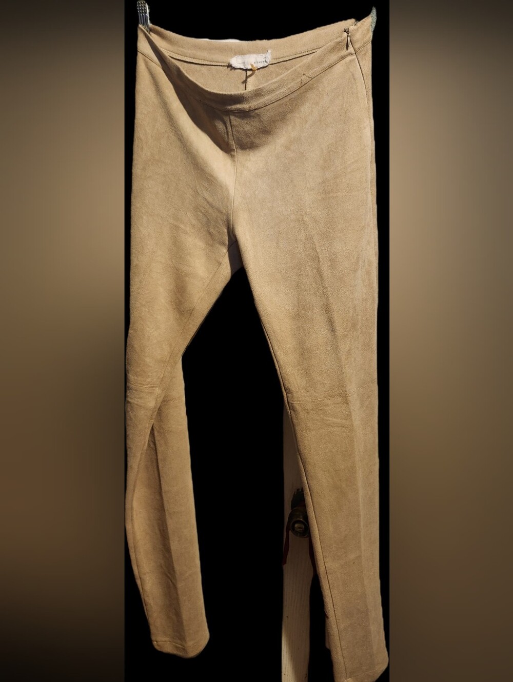 Suede‑Soft Confidence — á’reve Faux Suede Leggings (XL)